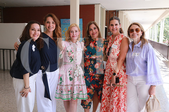 Mariela Urrutia, Vero Colsa, Claudia Tapia, Beba Guerra, Priscila Herrera y Cristina Nuño