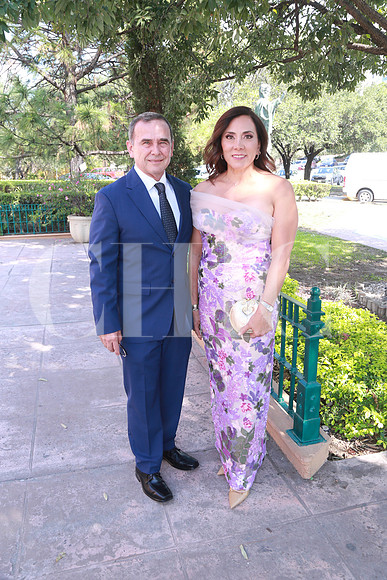 Maurilio Elizondo y Mónica Montelongo (2)