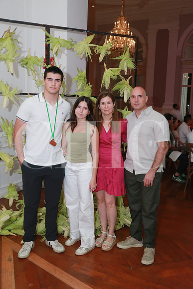 Gonzalo Aguirre, Consuelo Aguirre, Consuelo Lankenau y Alvaro Aguirre (4)