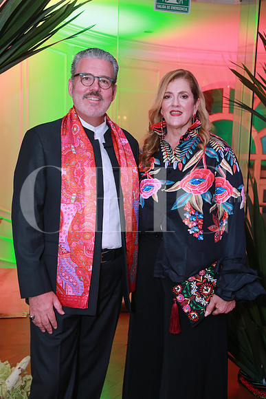 Javier Lozano y Gabriela Iza de Lozano (4)