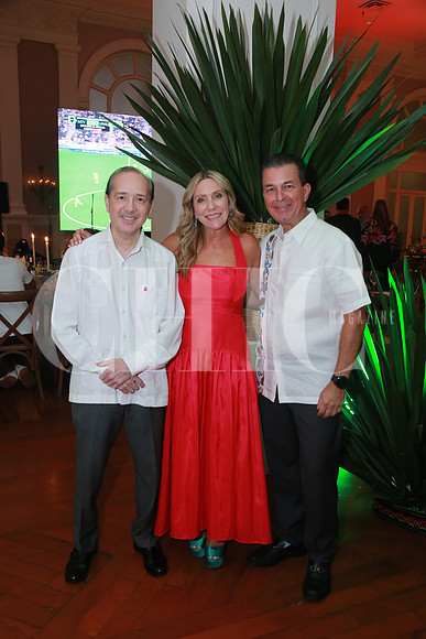 Pablo Mejia, Dora Pérez de Lozano y Gonzalo Lozano