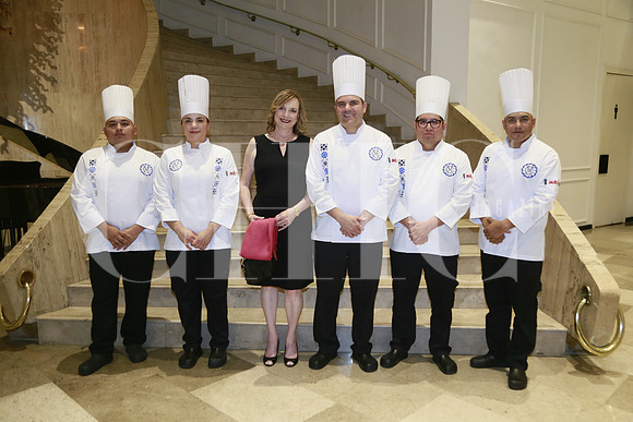 Brayan Bravo, Fernanda Montes de Oca, Patricia Claussen, Alberto Casavantes, Cesar Zavala y Julio Casillas