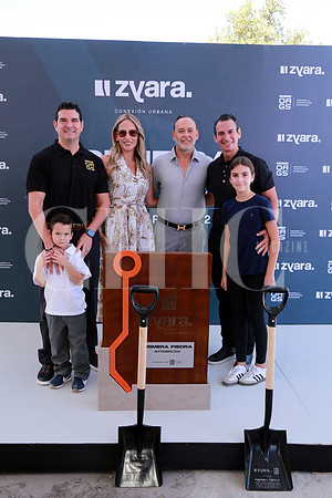 Adrián Marcos, Adrián Marcos, Daniela Garza, Rodríigo Fernández, Gustavo Marcos y Sofi Marcos