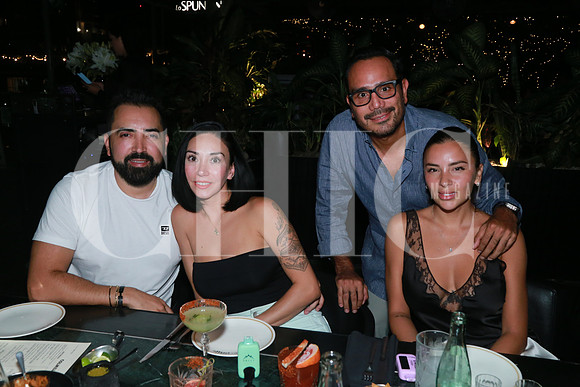 (Rest. Colmillo) Jaime Hernández, Samira Bustamante, Miguel Galarza y Andrea Álvarez