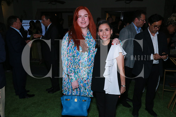 Victoria Kuhne y Melissa Segura