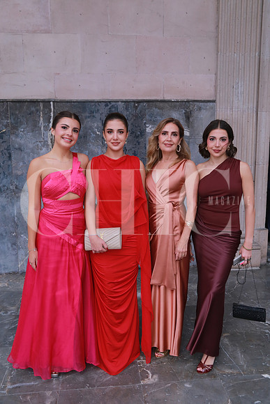 Paula Abaroa Del Toro, Natalia Abadora Del Toro, Verónica Del Toro y Valentina Abaroa Del Toro (4)