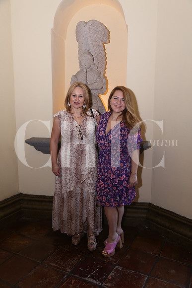 Lily Ayala y Lily Pierce0