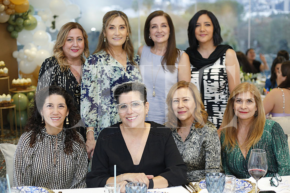 Mónica Ocañas, Carmen Saldaña, Myrza Chapa, Catalina Leal, Rosy Bustuindi, Norma Cantúm, Adriana Jimenez y Mayra Herrera2
