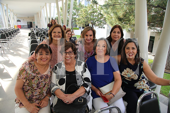 Clarisa Martínez, Doris Santos, Evangelina Martínez, Myrna Bautista, Sandra Marroquin, Ofelia Peña y Marcela de León