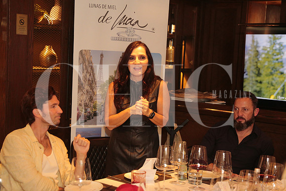 Cena y presentacion Aspen y viajes le grand 13