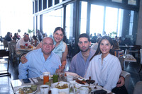 Sandra Asis, Moises Asis, Moises Asis y Karla Salazar