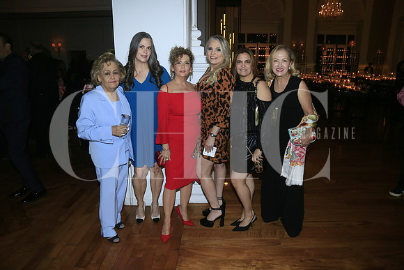 Carmén R. de Fernández, Verónica Quiroga, Margarita Rodríguez, Nancy Rodríguez, Alma Rodríguez y Lily Hickman (2)