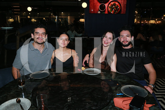 (rest. Nativo) Claudio Villagómez, Priscilia Vieira, Jimena González y Jorge Trasfe