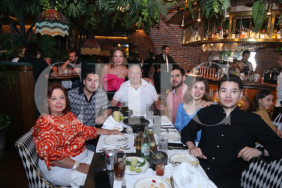 Elia Gutiérrez, Fernando Noyola, Cristy Pérez de Noyola, Fernando Noyola, Carlos Torres, Cristy Noyola y Andrñes Noyola