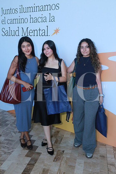 Mónica De León, Larissa Ochoa y Regina Martínez