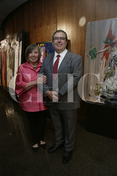 Aurora Vignau de Zambrano y Mauricio Zambrano (2)