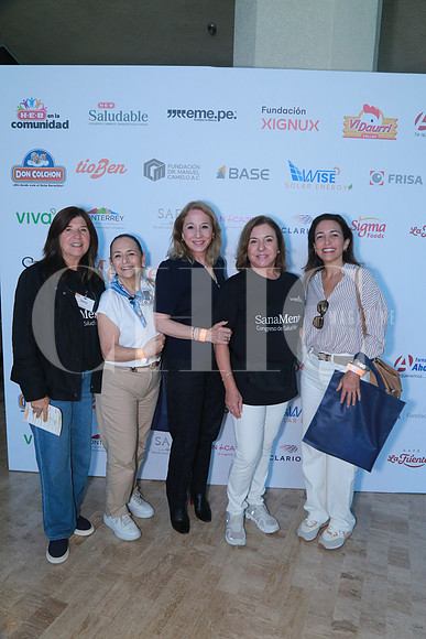 Verónica Martínez, Gabriela Villaseñor, Elisa Sada, Cristina Canavati y Marcela Villaseñor (2)