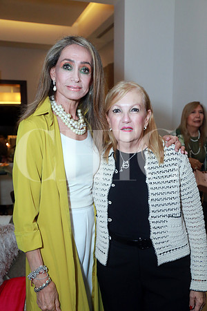 Alexandra Castro y Delia Salinas