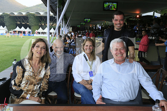 Mina Villarreal de Gustafson, Alberto Villarreal, Liscelotte Palacios, Erick Gustafson y Alberto Villarreal.