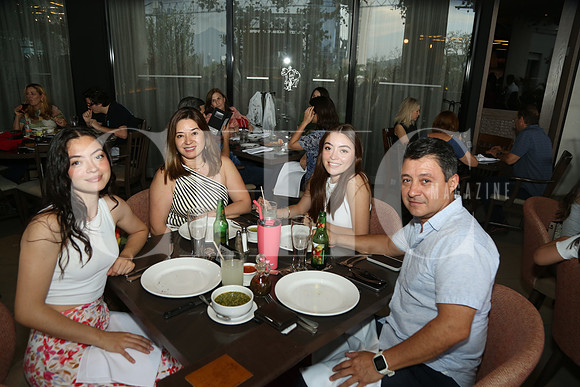 Valerie Delgado, Rocio Martínez, Misden Delgado y Alberto Delgado