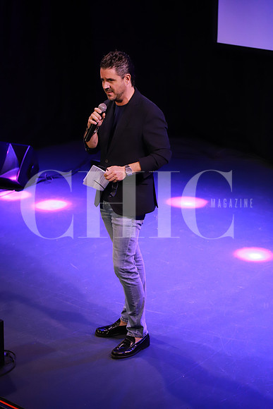 UPFRONT 15