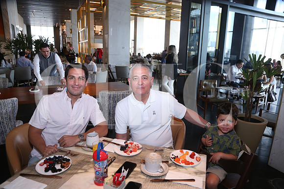 José Sánchez, José Sánchez y Pablo Sánchez