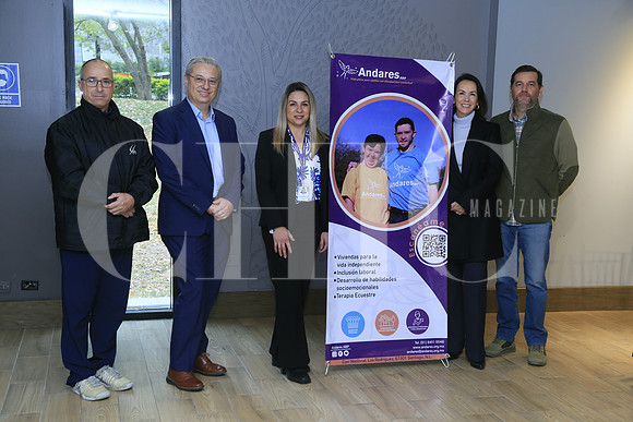 Artutro Martínez, Eduardo Mahuad, Laura Tamez,  Sofia Isaguirre de García y Federico Santos (2)