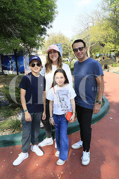 Mateo Palomo, Paola Gamboa de Palomo, Víctor Palomo y Daniela Palomo