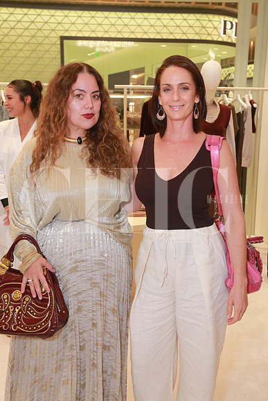 Gretta Villarreal y Elsa Sada