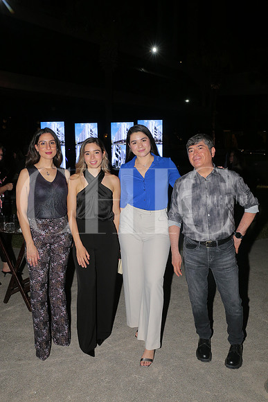 Anais Fitch, Jackie Cornejo, Nathaly Rodriguez y Jaime Mendoza 2