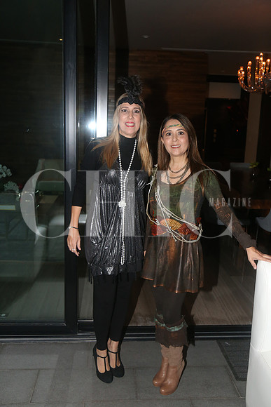 Elsa Gutierrez de Villarreal y Claudia Carrillo de Ortiz