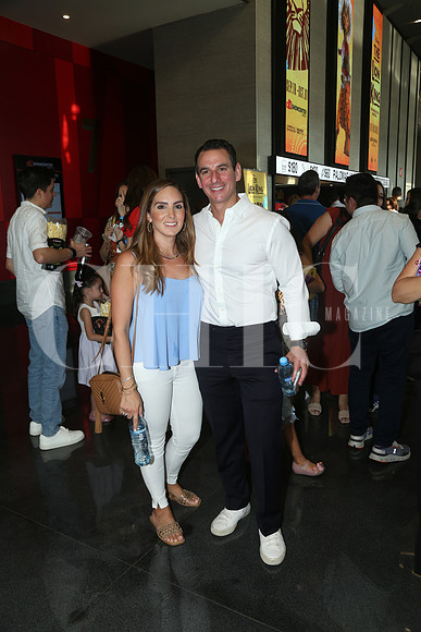 Ariane Charur y Gustavo Marcos 0
