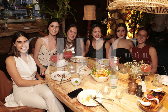Regina Felix, Susette Cardenas, Maria Encinas, Ines Pedroza, Sofia Mendivil y Sofia Moreno 4