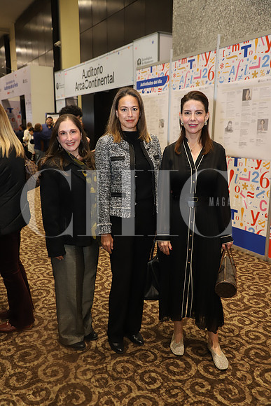 Lorena Romo, Mirila López de Martínez y Mónica Martínez 1
