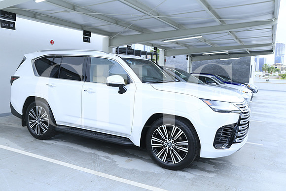 DETALLE NUEVOS MODELOS LEXUS (4)