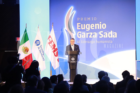 Premio Eugenio Garza Sada 1