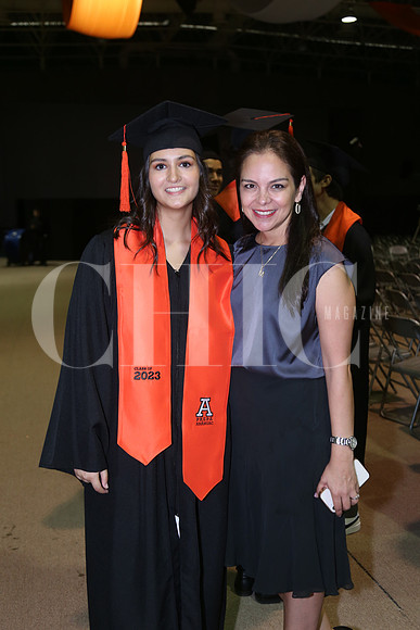 Valeria Cantú y Marina Figueroa 1