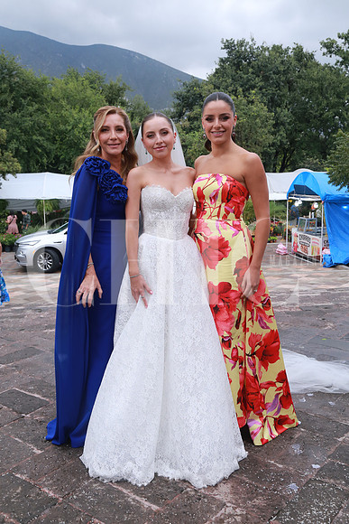 Isabel Peña, Fabiola Mendiolea y Renata Mendiolea (2)