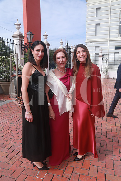 Francessca Mariani, Cecilia Rosel y Cecilia Bustamante