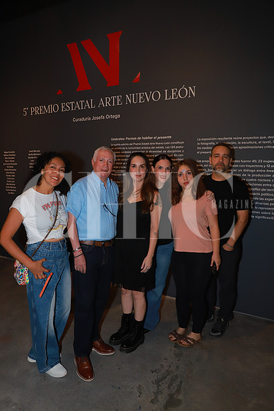 Yolanda Jasso, Juan Leal, Sandra Leal, Karina Leal, Clarisa Guerrero y Alejandro Zea 4