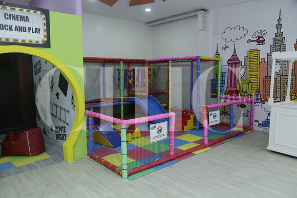 Aspectos de interiores y areas de Rock n Play (40)