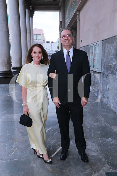 Lorena Ballesteros de Reyes y Jorge Reyes (3)