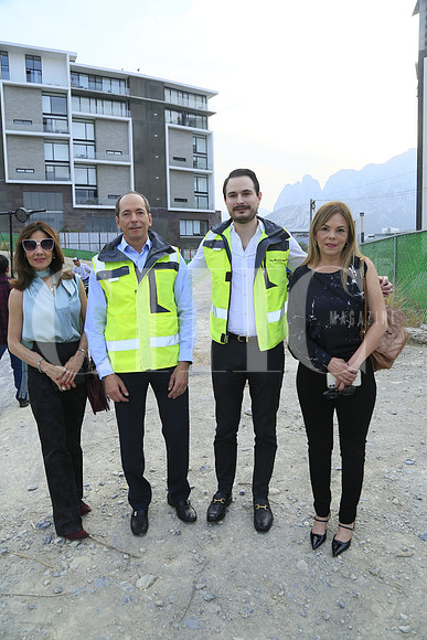 Vicky Álvarez, Federico Garza,Ricardo Martínez y Tina Velázquez (2)