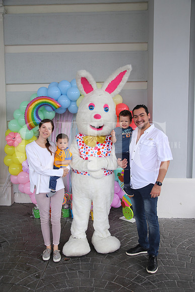 Sofia de la Garza, Jerry Guevara, Wily Guevara y Guillermo Guevara