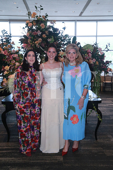 Magdalena Herrera de Calderón, Raquel Rodríguez y Erika González Brunell (3)