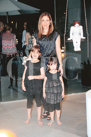 Alana Lugo, Yolanda González de Lugo y Vanessa Lugo