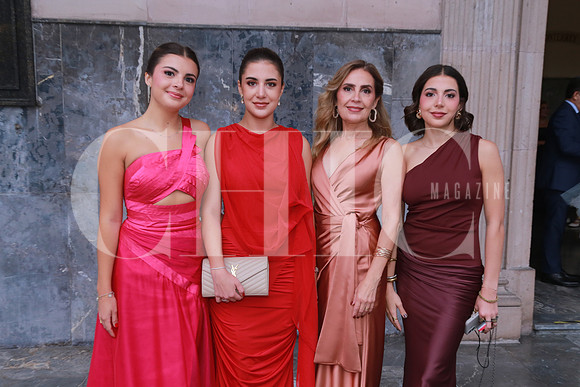 Paula Abaroa Del Toro, Natalia Abadora Del Toro, Verónica Del Toro y Valentina Abaroa Del Toro (3)