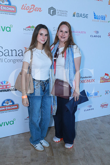 Paola Uvilla y Bertha Uvilla (2)