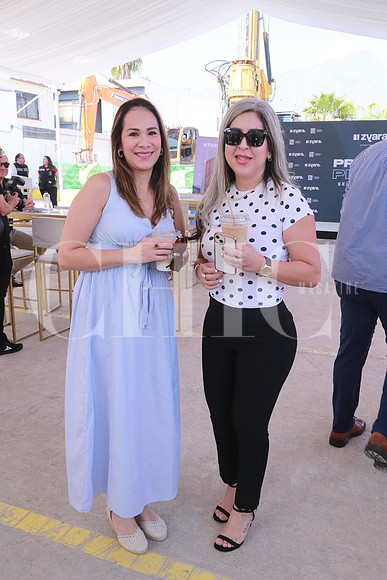 Karla Fraustro y Zulae Reyes (3)
