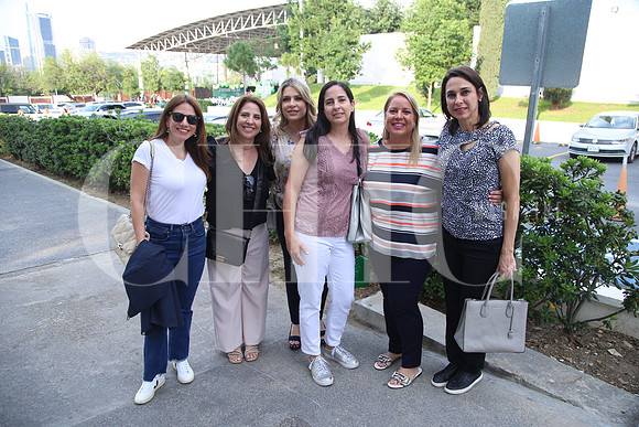 Mariel González, Angelica Espinoza, Keta Hinojosa, Alejandra Garza, Yoya Sáenz y Claudia Castillo